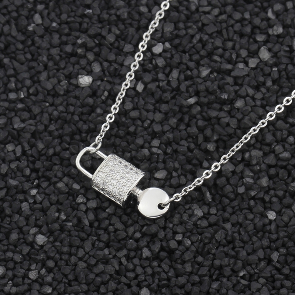 14k gold lock and key necklace - Picture 1 of 3